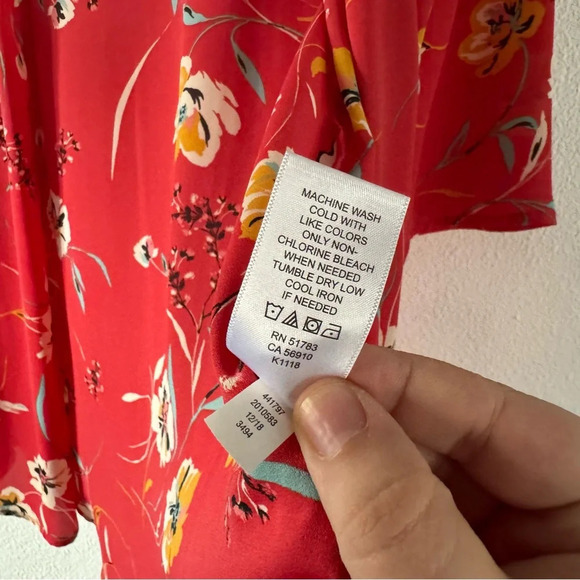 Maurice’s Kimono Flutter Open Front Floral Red Vibrant Womens Medium Breezy - Picture 7 of 11